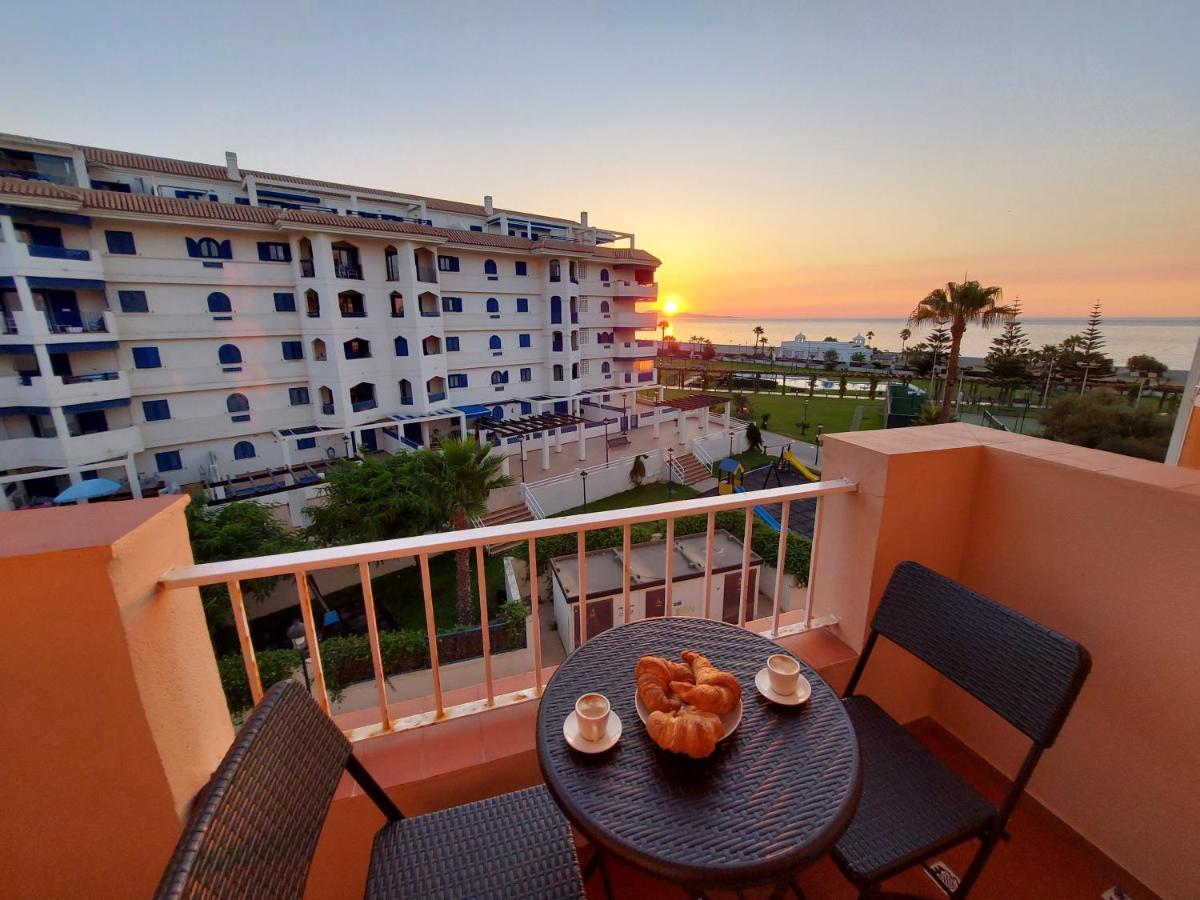 Noria 2, Pied Dans Le Sable, Magnifique Vue Mer, Piscine, Garage, Climatisation * San Luis de Sabinillas